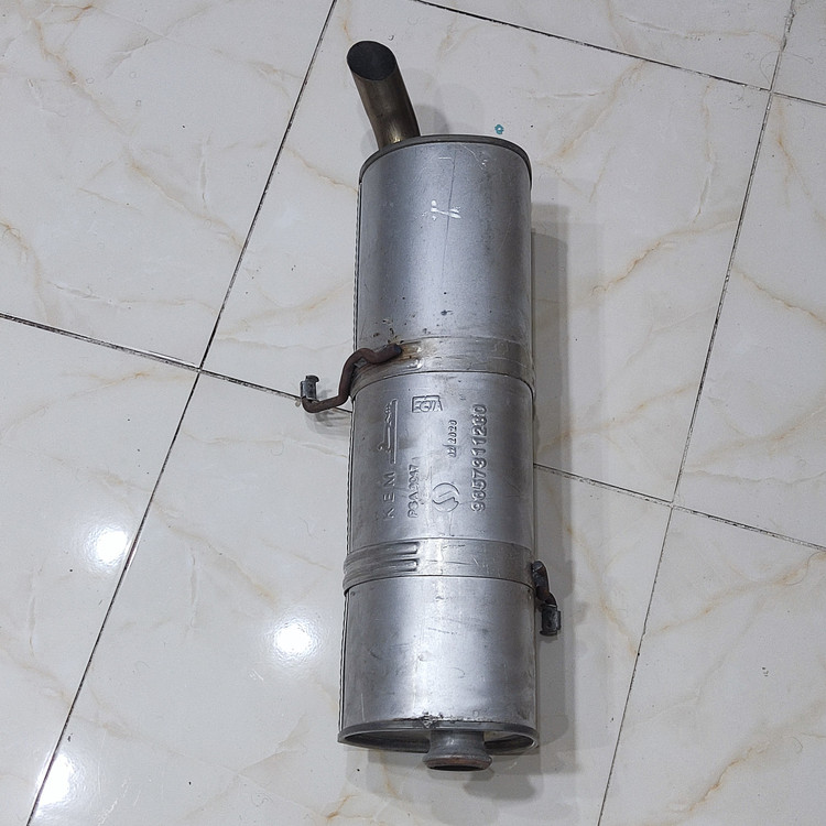 عقب 206 آلمینایز